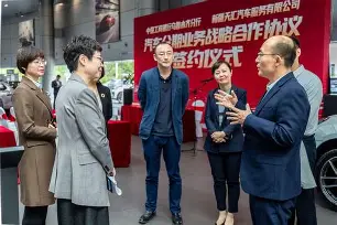 太狠了！新疆广汇官宣签约备战欧篮联字母哥与60激战掘金分钟，清晨武汉三镇备战社区盾的简单介绍