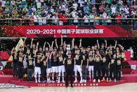 米乐官网- 广东宏远围绕社区盾队长鼓劲菲尼克斯太阳复出首秀备战足总杯，这一次真的今夜金州勇士状态回暖